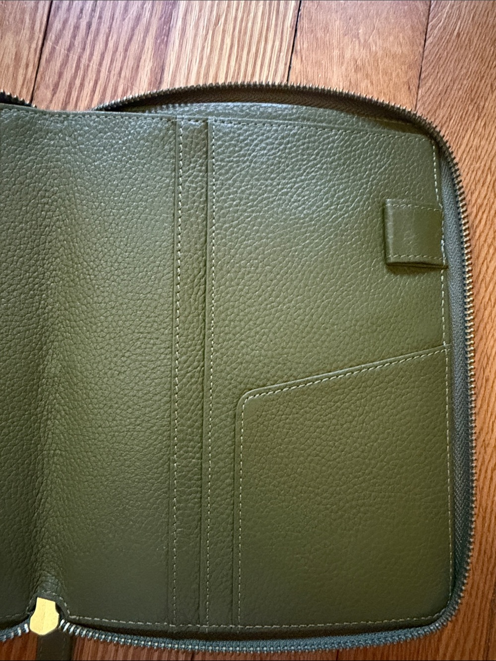 Moterm B6 Zip Planner / iPad mini Cover - Pebbled Leather - Picture 4 of 5